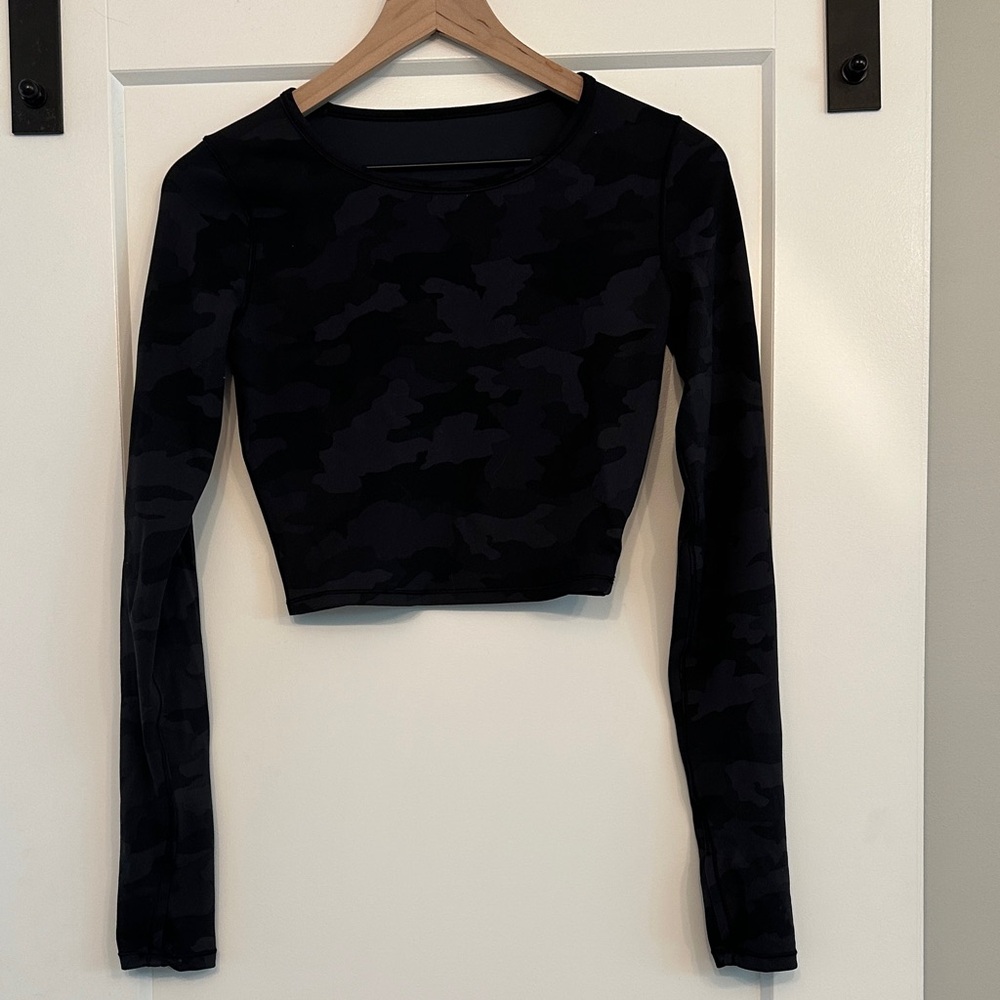 Lululemon Camouflage Long Sleeve Crop Top